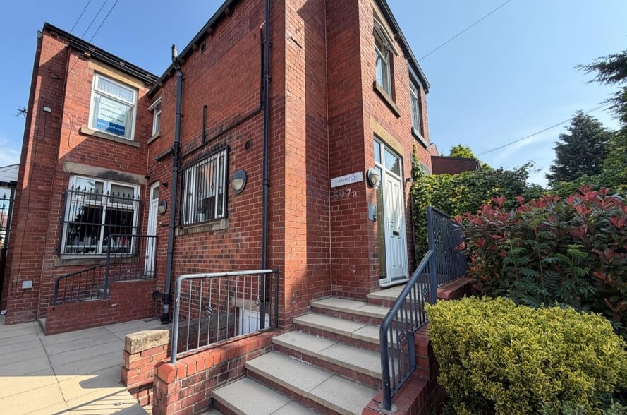 597-597A Chorley Old Rd, Bolton to rent - Building Photo - Image 1 of 2