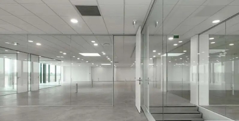 Industrial in Le Mesnil-Amelot to rent - Building Photo - Image 3 of 6