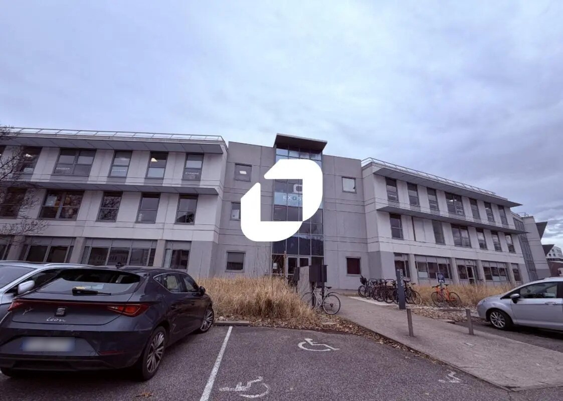 Office in Grenoble to rent Building Photo- Image 1 of 9