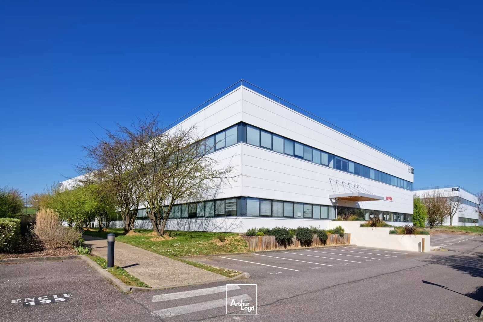23 Rue Du Petit, Cergy to rent Building Photo- Image 1 of 6