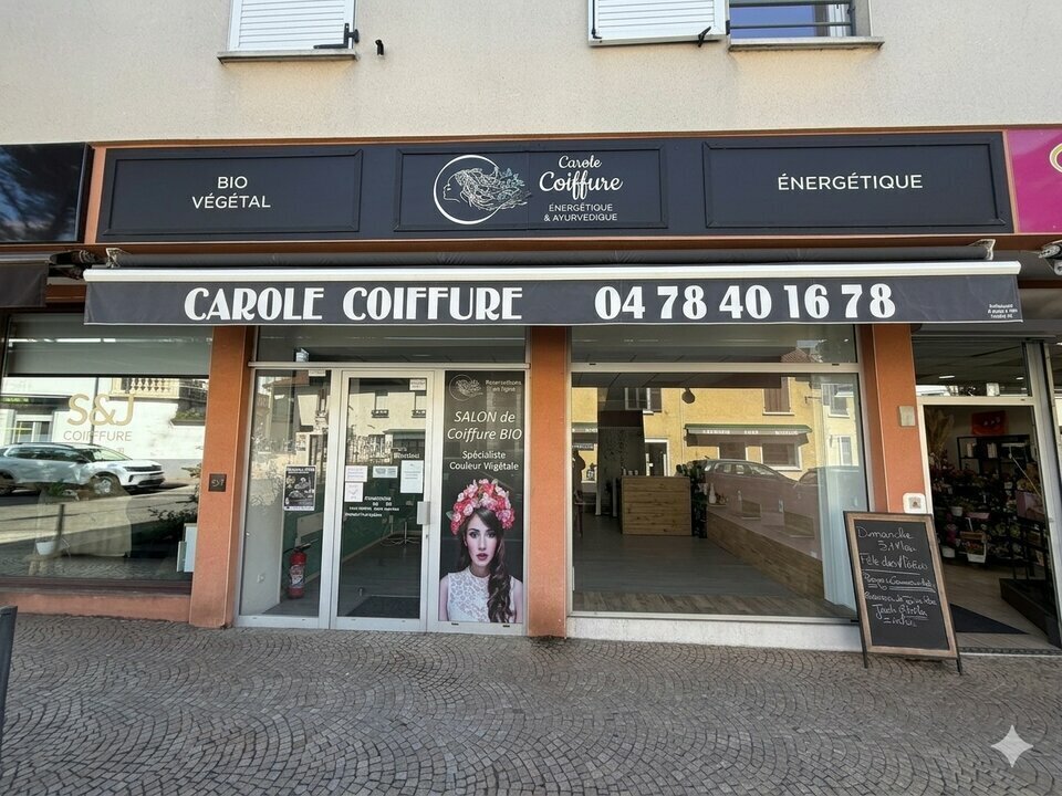 Location Commerce 93 m² - Photo 1