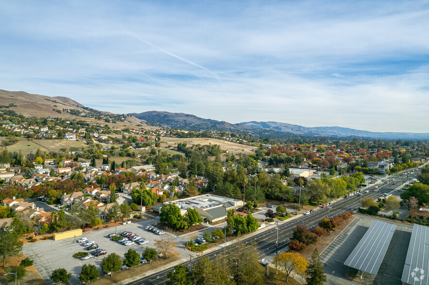 1376 Piedmont Rd, San Jose, CA for rent - Aerial - Image 2 of 13