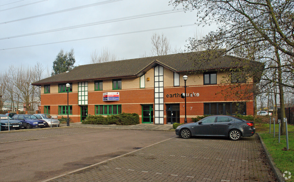 Harcourt Way, Leicester for rent - Building Photo - Image 2 of 5