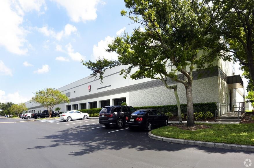 7340 Bryan Dairy Rd, Largo 33777 Bryan Dairy East