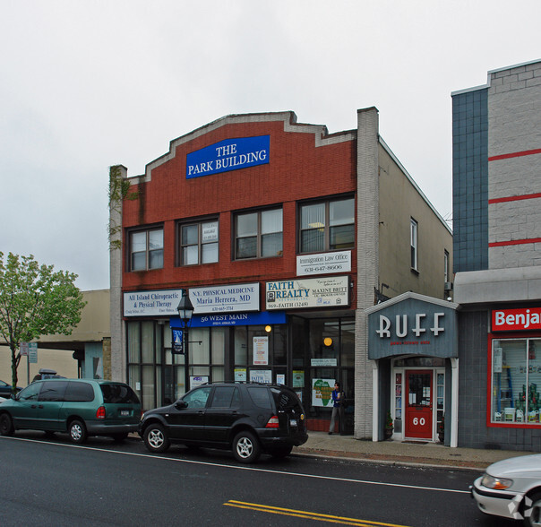 56 W Main St, Bay Shore, NY for sale - Primary Photo - Image 1 of 1