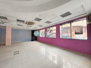 Retail in Segovia, Segovia to rent Interior Photo- Image 2 of 30