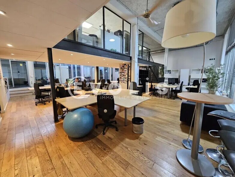 Office in Malakoff to rent - Building Photo - Image 2 of 23