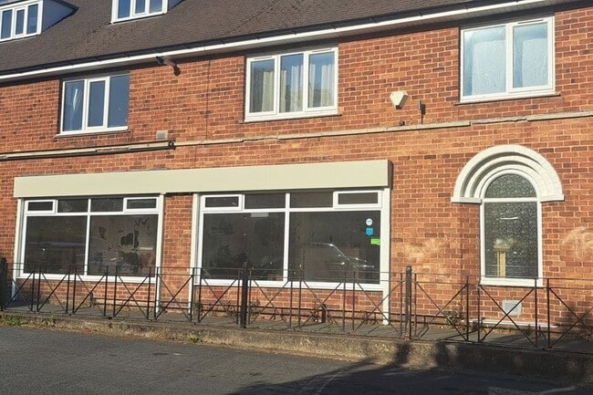 More details for 26-27 West Vw, Wrexham - Retail to Rent