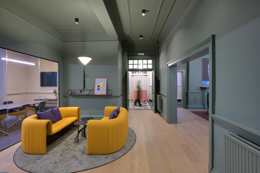 40-60 Wellington St, Glasgow to rent - Interior Photo - Image 1 of 10