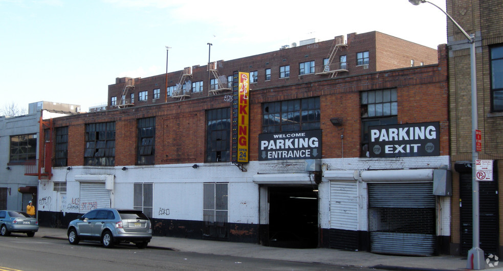 3000 Jerome Ave, Bronx, NY for sale - Primary Photo - Image 1 of 1