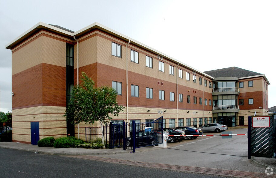 The Oval, Leeds for sale - Building Photo - Image 1 of 1