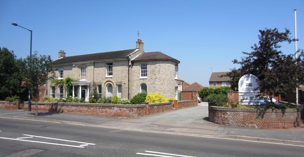 218 High St, Felixstowe for sale Primary Photo- Image 1 of 1