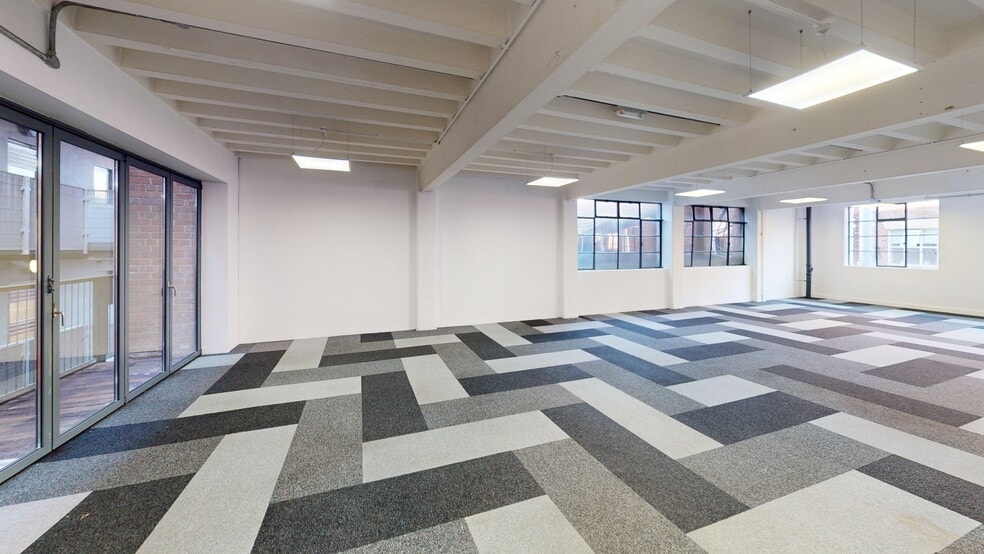 82 Wood St, Liverpool to rent - Building Photo - Image 3 of 8