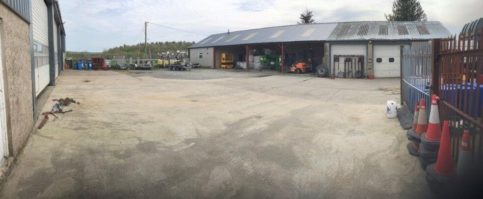 3-4 Old Military Rd, Glenluce for sale - Primary Photo - Image 1 of 1