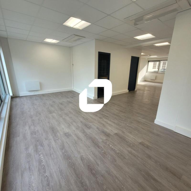 Office in Boulogne-Billancourt to rent Interior Photo- Image 1 of 6