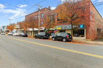 549 Howe Ave, Shelton, CT for rent Building Photo- Image 1 of 2