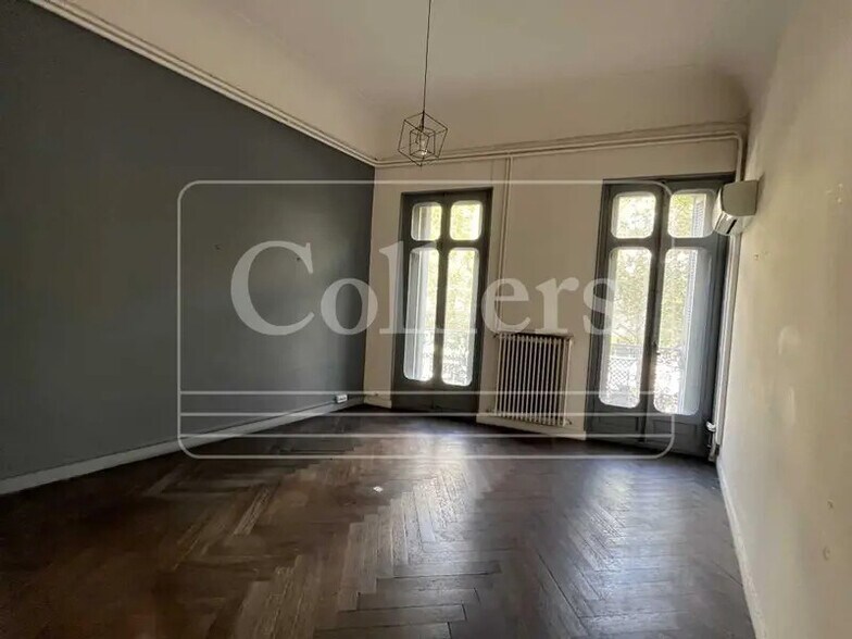 Office in Marseille to rent - Interior Photo - Image 3 of 5