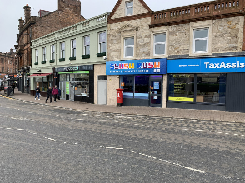 29 Burns Statue Sq, Ayr for rent - Building Photo - Image 1 of 2