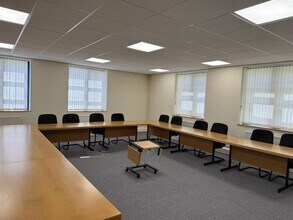 Burnt Meadow Rd, Redditch to rent Interior Photo- Image 2 of 3