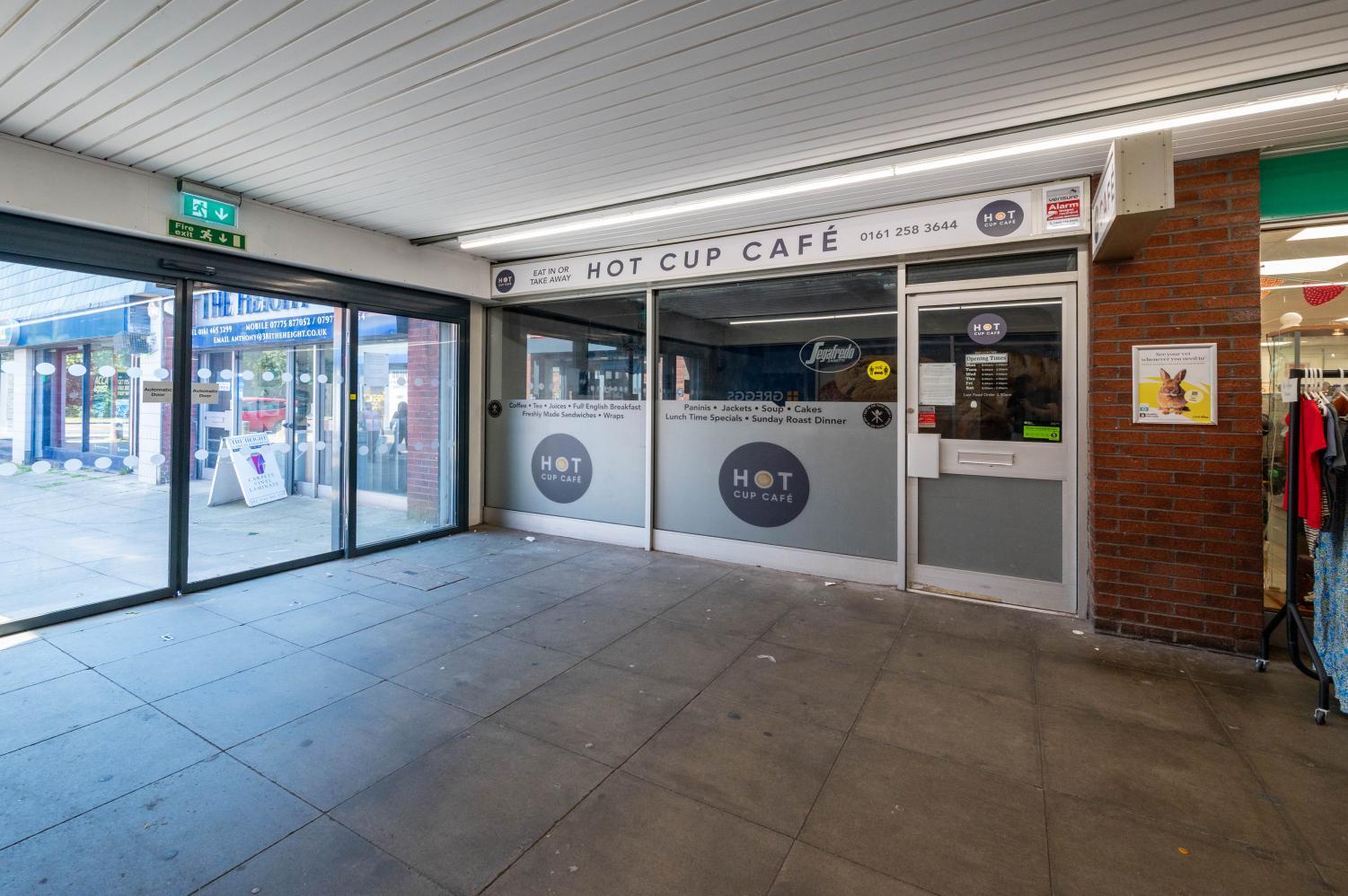369-389 Bolton Rd, Salford to rent Interior Photo- Image 1 of 2