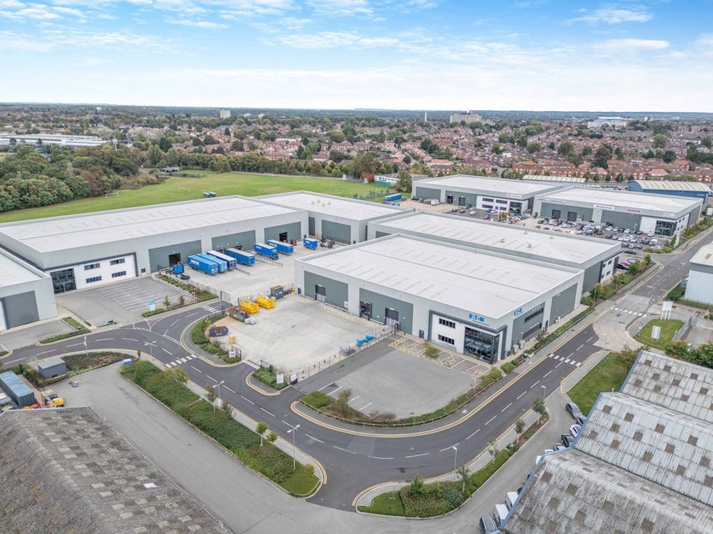 Wheatley Hall Rd, Doncaster to rent Building Photo- Image 1 of 6