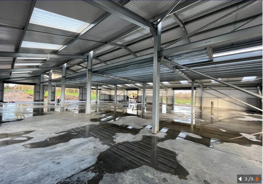 Mayes Ln, Warnham to rent - Interior Photo - Image 2 of 3