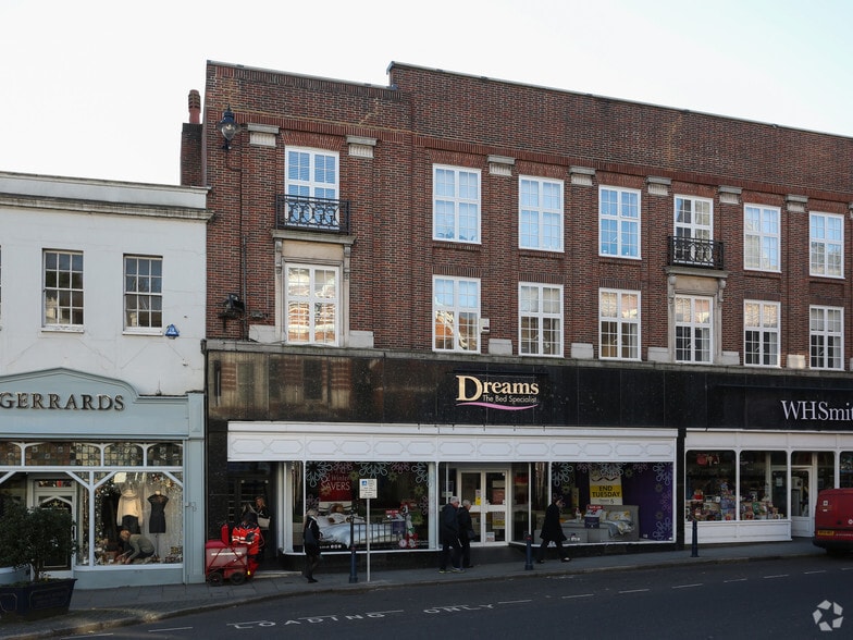 7-11 High St, Reigate to rent - Building Photo - Image 2 of 5