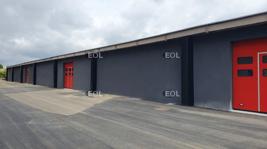 Industrial in Maurepas for sale Building Photo- Image 1 of 13