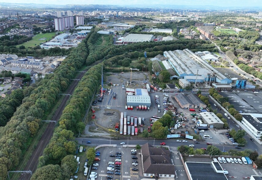 60 Hobden St, Glasgow to rent - Building Photo - Image 3 of 5