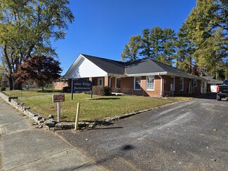 More details for 913 9th Ave W, Hendersonville, NC - Health Care for Sale