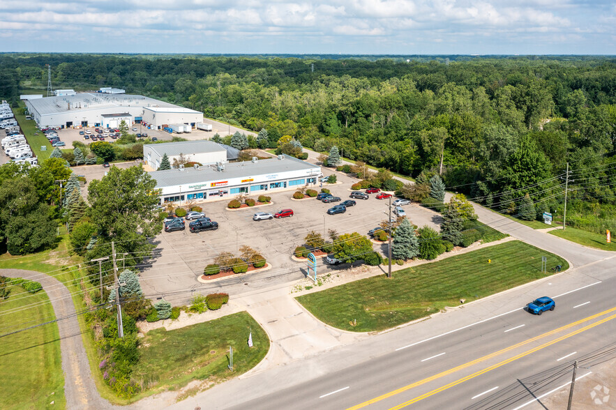 18412 Telegraph Rd, Brownstown, MI for rent - Aerial - Image 2 of 5