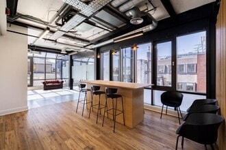 111 Charterhouse St, London to rent Interior Photo- Image 2 of 8