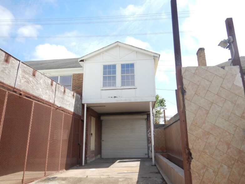 2705 Blodgett St, Houston, TX for sale - Building Photo - Image 2 of 9