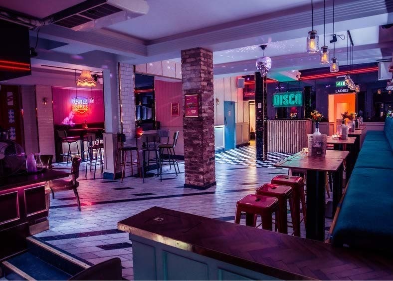 374 North End Rd, London to rent - Building Photo - Image 3 of 4