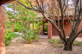 95 Soldiers Pass Rd, Sedona, AZ for rent Building Photo- Image 2 of 20