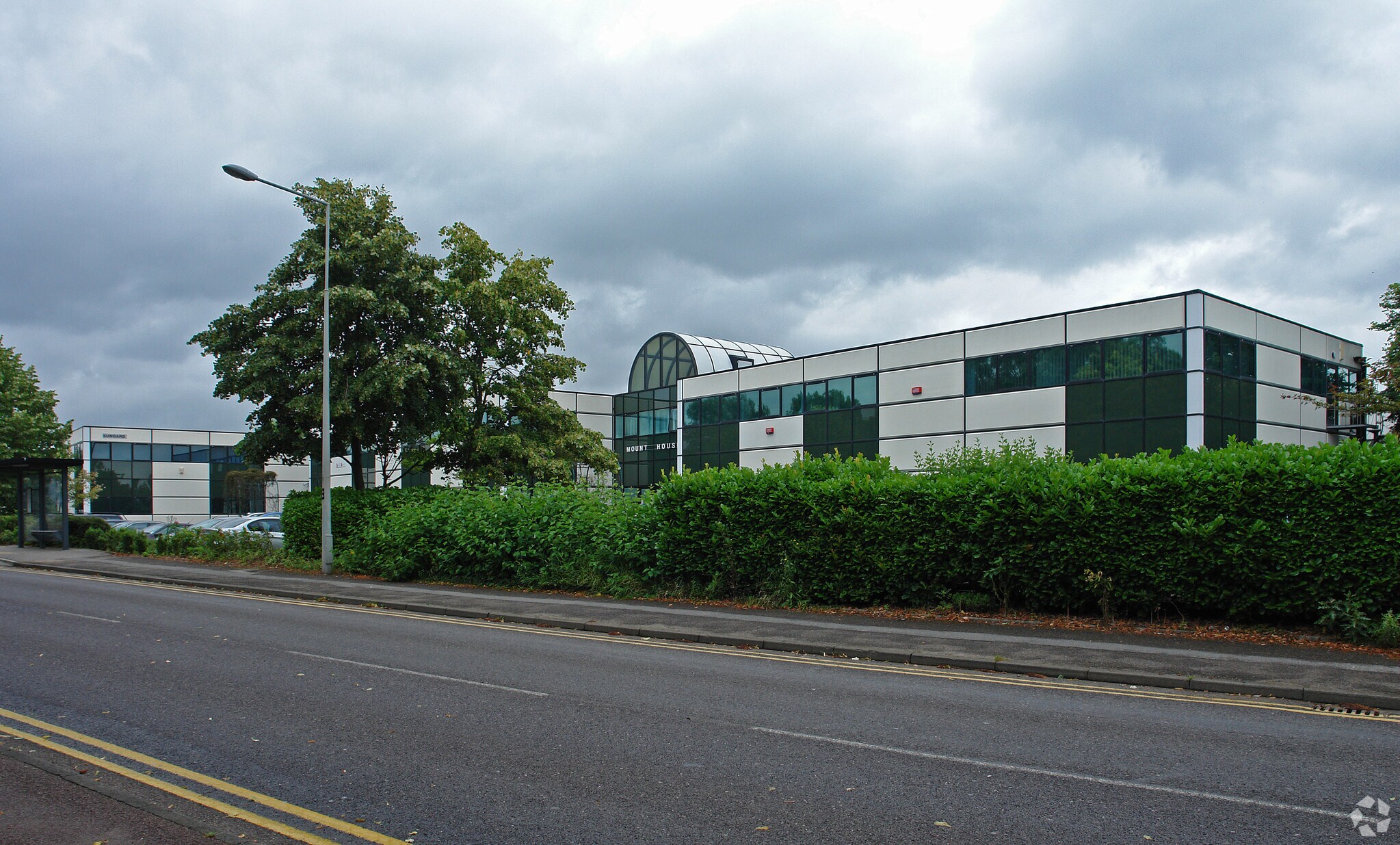 Bond Ave, Milton Keynes to rent Primary Photo- Image 1 of 8