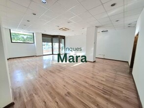 Retail in Sant Boi de Llobregat, Barcelona to rent Interior Photo- Image 2 of 7