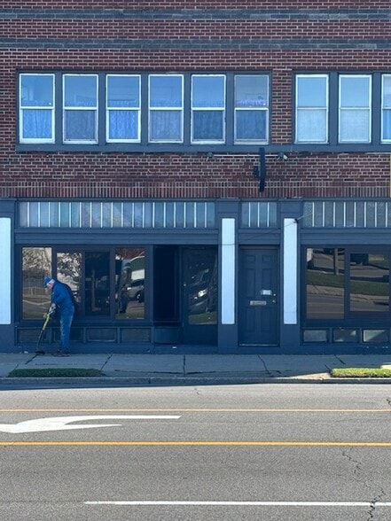 2265 Delaware Ave, Buffalo, NY for sale - Building Photo - Image 2 of 14