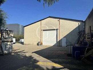 More details for 98 Rue Des Sources, Saint-Genis-Laval - Light Industrial to Rent