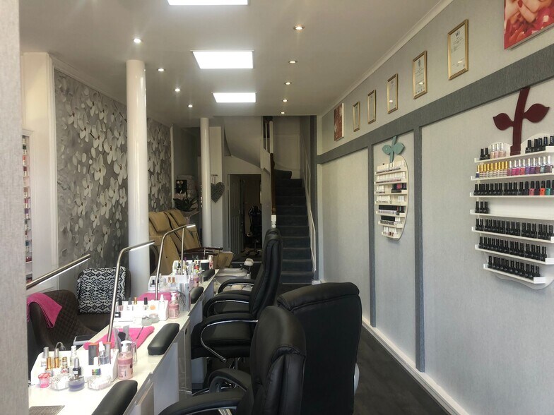 17 Post Office Rd, Weston Super Mare for sale - Building Photo - Image 1 of 1