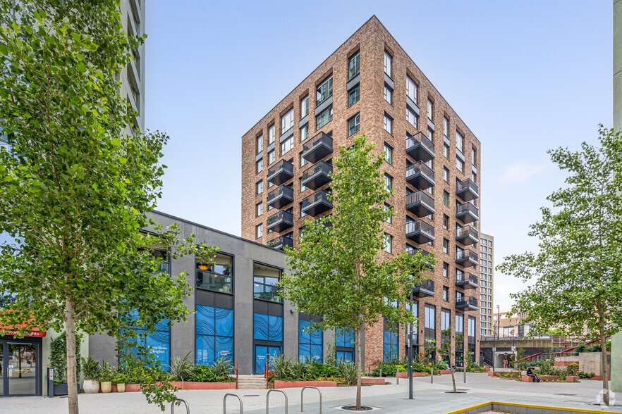 Imperial St, London to rent - Building Photo - Image 2 of 2