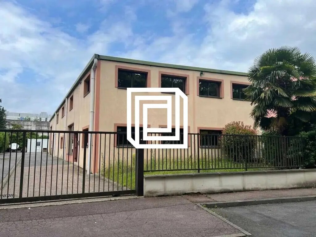 Vente Entrepôt 647 m² - Photo 1
