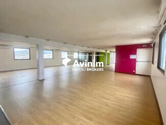 More details for Office, Retail to Rent