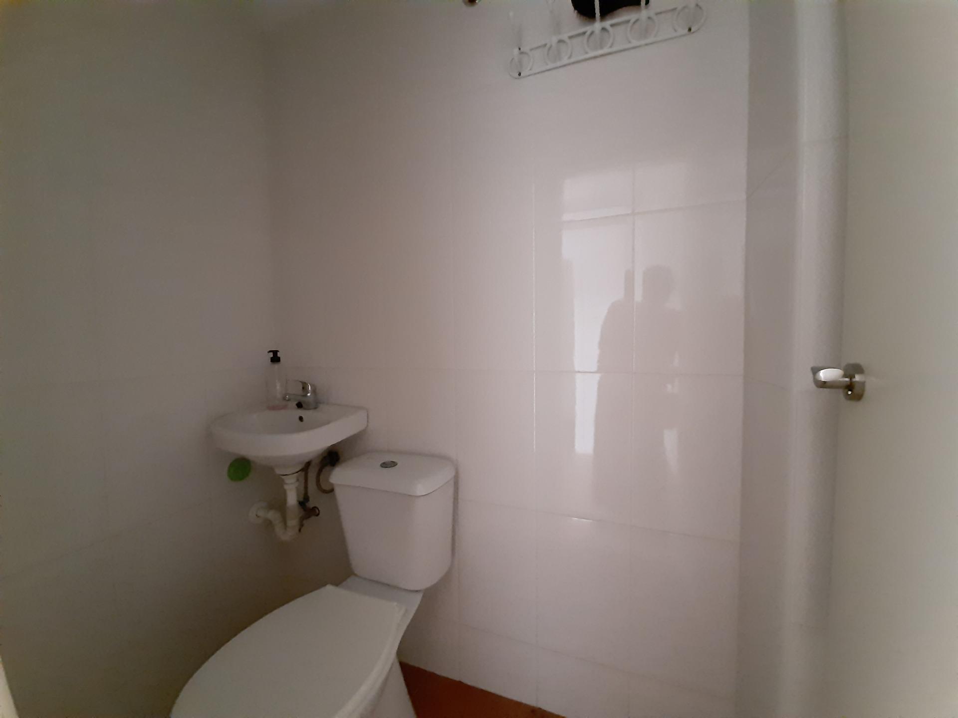Retail in SEVILLA, Sevilla to rent Building Photo- Image 1 of 27