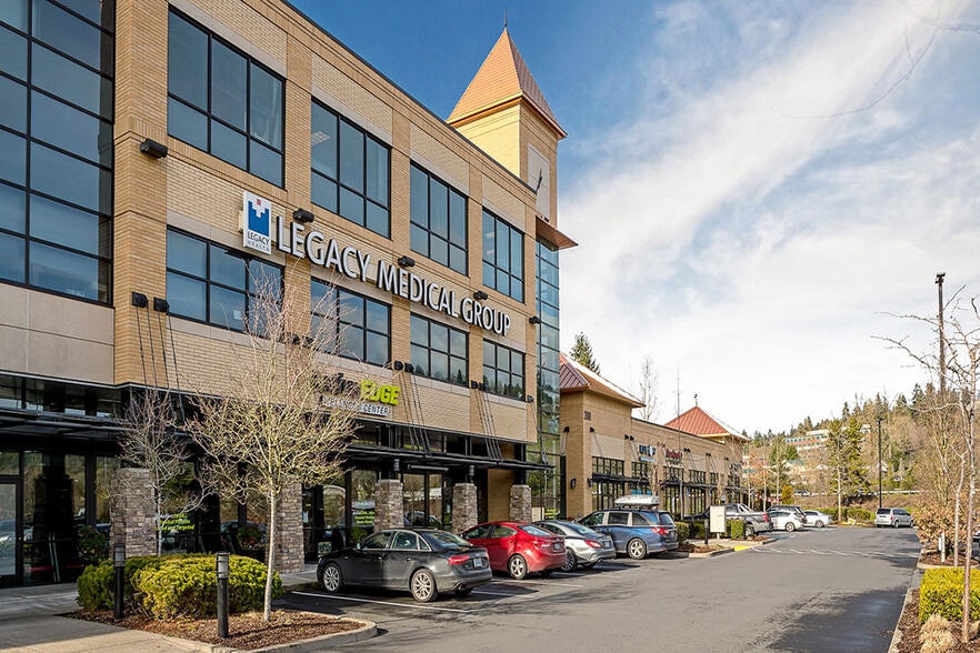 2020 8th Ave, West Linn, OR to rent - Building Photo - Image 3 of 5