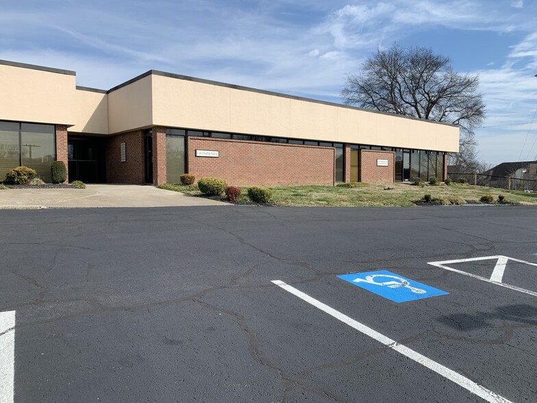 107 Imperial Blvd, Hendersonville, TN for rent - Building Photo - Image 2 of 6