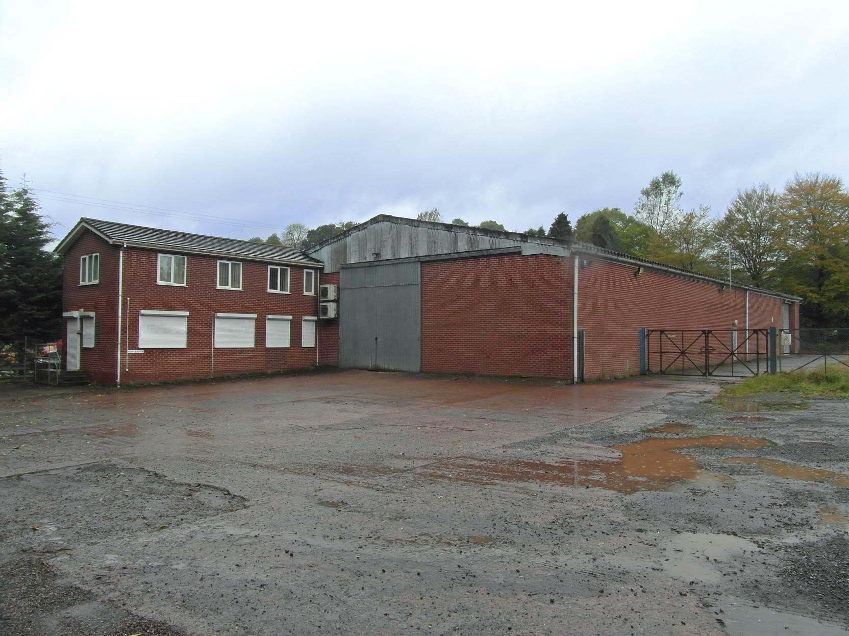 Lords Meadow Ln, Bampton for sale Primary Photo- Image 1 of 1