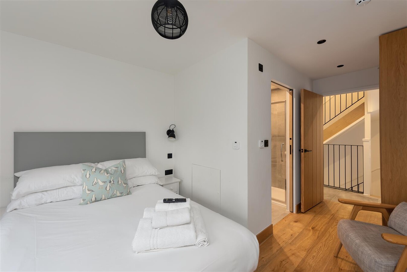 Sea St, Whitstable, KEN CT5 1AQ - Unit Cable -  - Interior Photo - Image 2 of 10