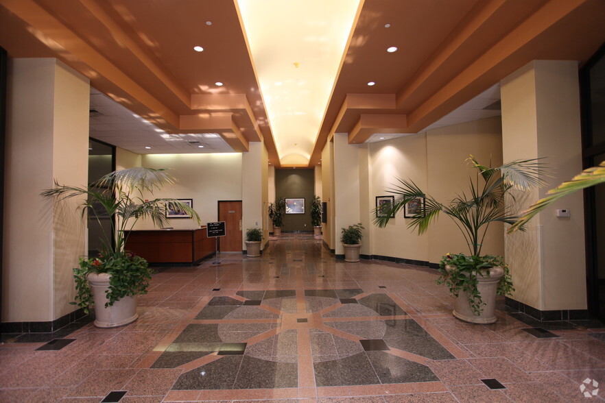 101 Convention Center Dr, Las Vegas, NV for rent - Lobby - Image 3 of 11