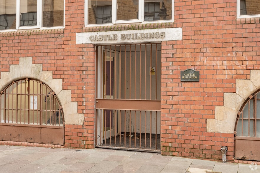 13-19 Womanby St, Cardiff to rent - Building Photo - Image 3 of 24